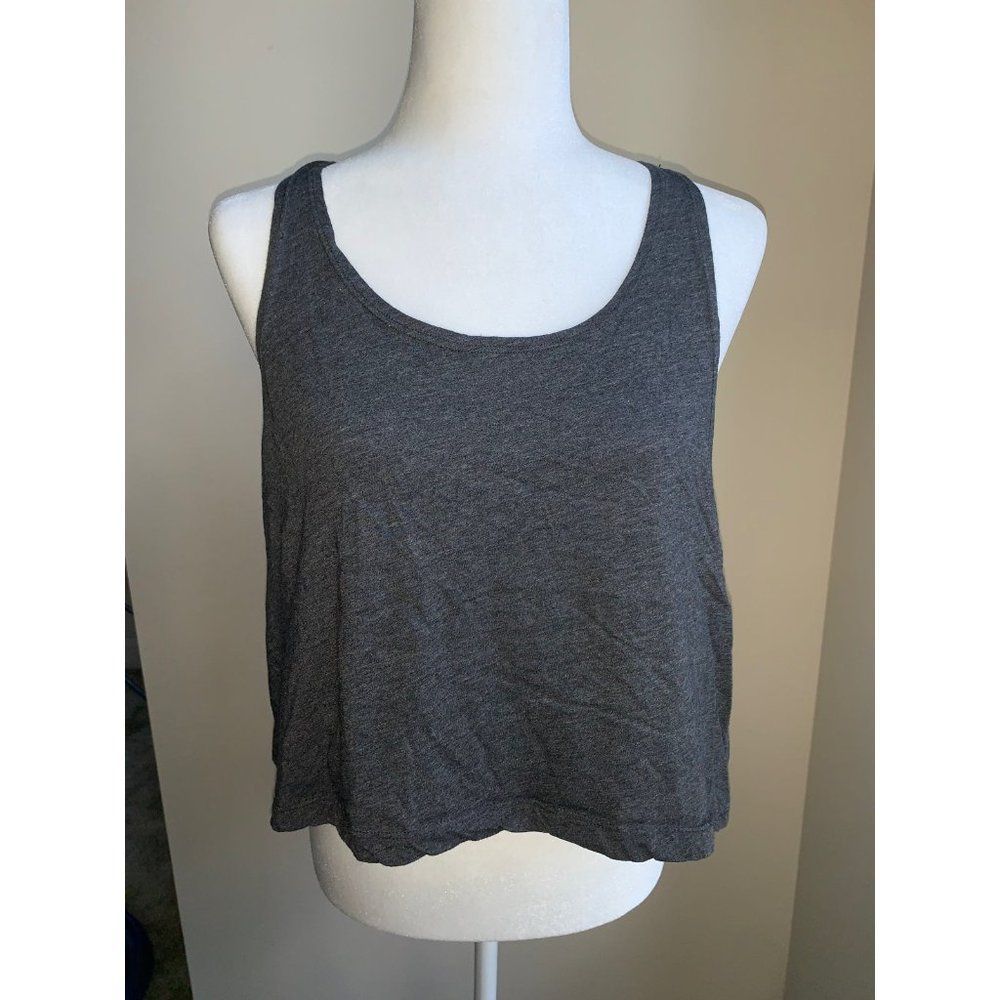 Wet Seal grey cropped tank with bow cutouts
